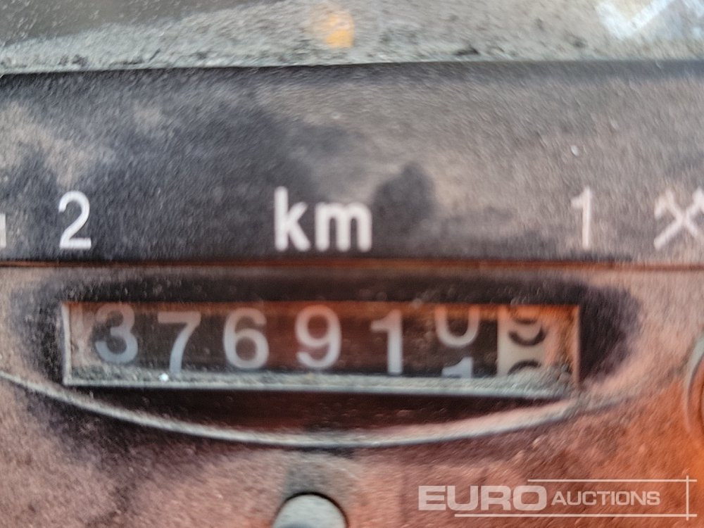 Nyergesvontató 1997 Volvo FL10: 41 kép.