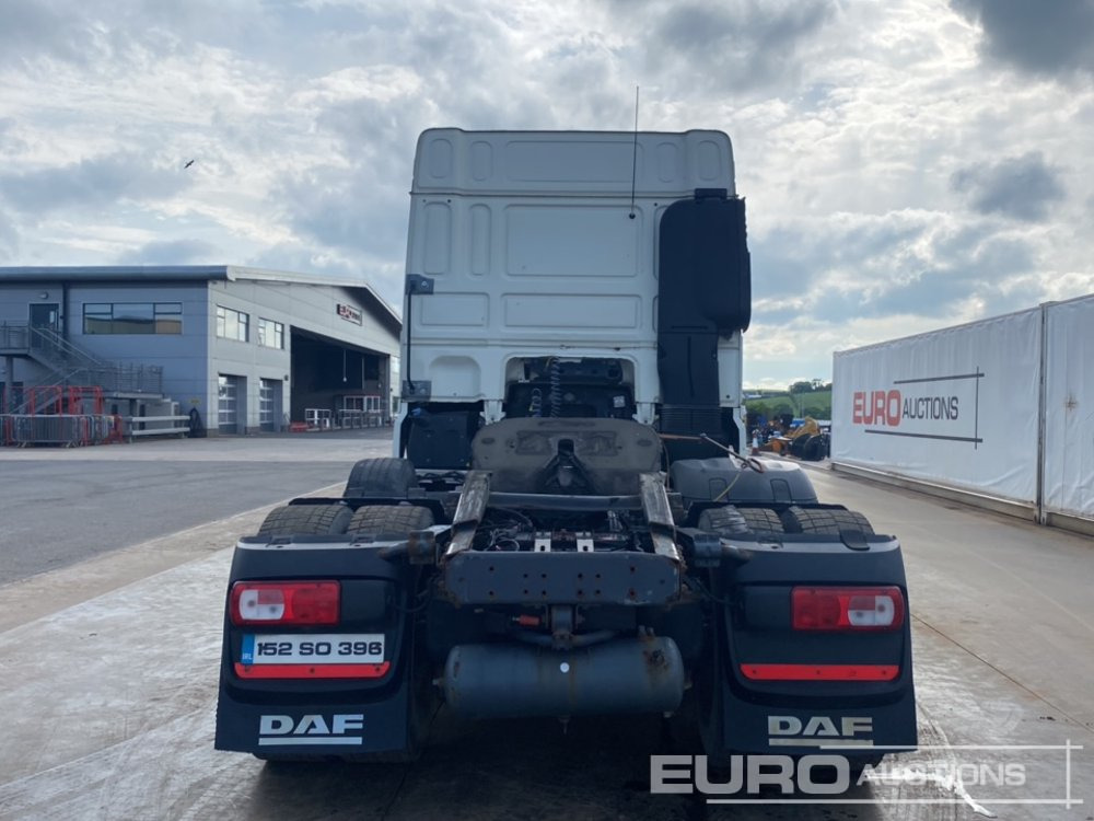 2015 DAF XF 460 - Nyergesvontató: 4 kép. 2015 DAF XF 460 - Nyergesvontató: 4 kép.