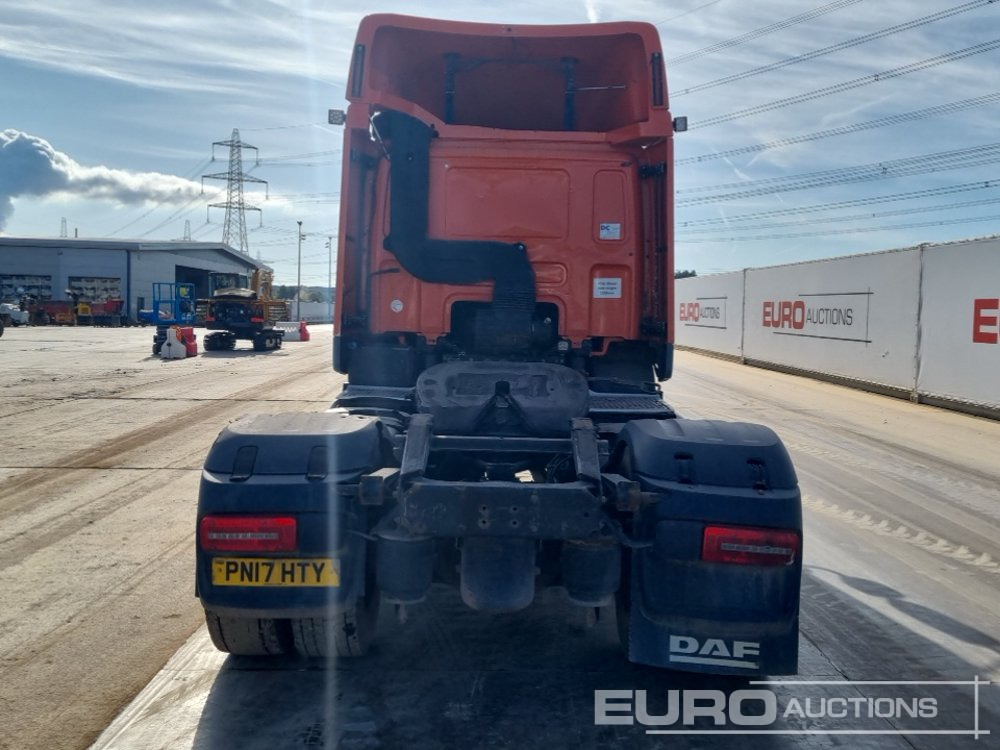 2017 DAF CF400 - Nyergesvontató: 4 kép. 2017 DAF CF400 - Nyergesvontató: 4 kép.