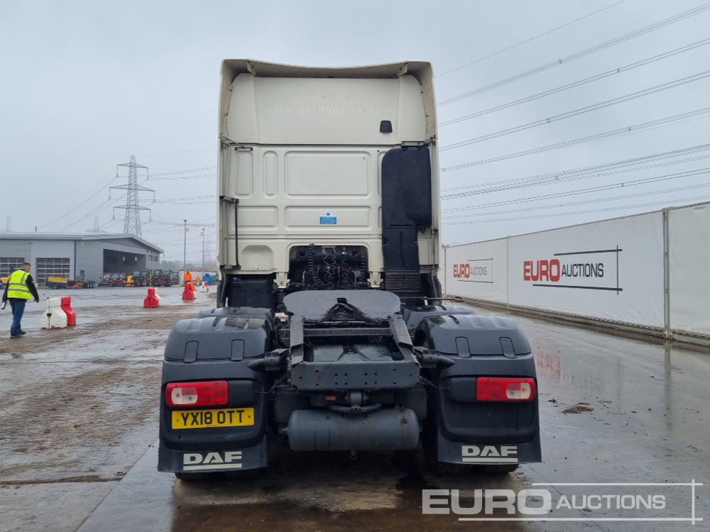 2018 DAF XF530 - Nyergesvontató: 4 kép. 2018 DAF XF530 - Nyergesvontató: 4 kép.