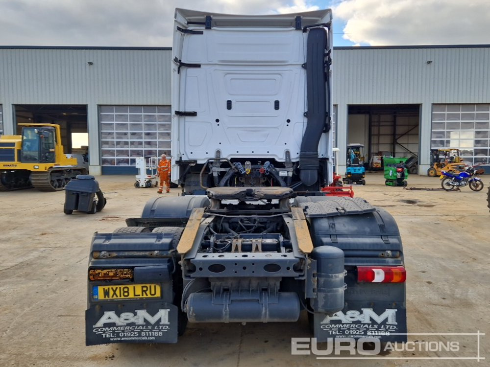 2018 Mercedes Actros 2545 - Nyergesvontató: 4 kép. 2018 Mercedes Actros 2545 - Nyergesvontató: 4 kép.
