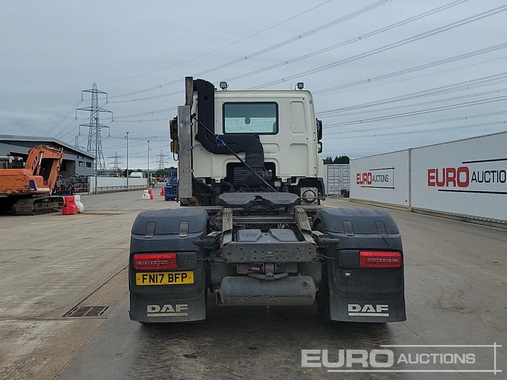 DAF CF 460 - Nyergesvontató: 4 kép. DAF CF 460 - Nyergesvontató: 4 kép.