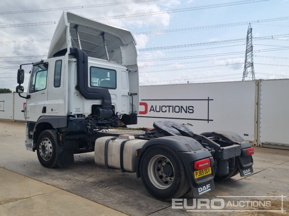DAF CF450 - Nyergesvontató: 3 kép. DAF CF450 - Nyergesvontató: 3 kép.