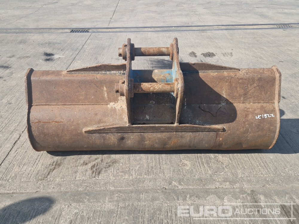 Rhinox 74" Ditching Bucket 65mm Pin to suit 13 Ton Excavator - Kanál: 4 kép. Rhinox 74" Ditching Bucket 65mm Pin to suit 13 Ton Excavator - Kanál: 4 kép.