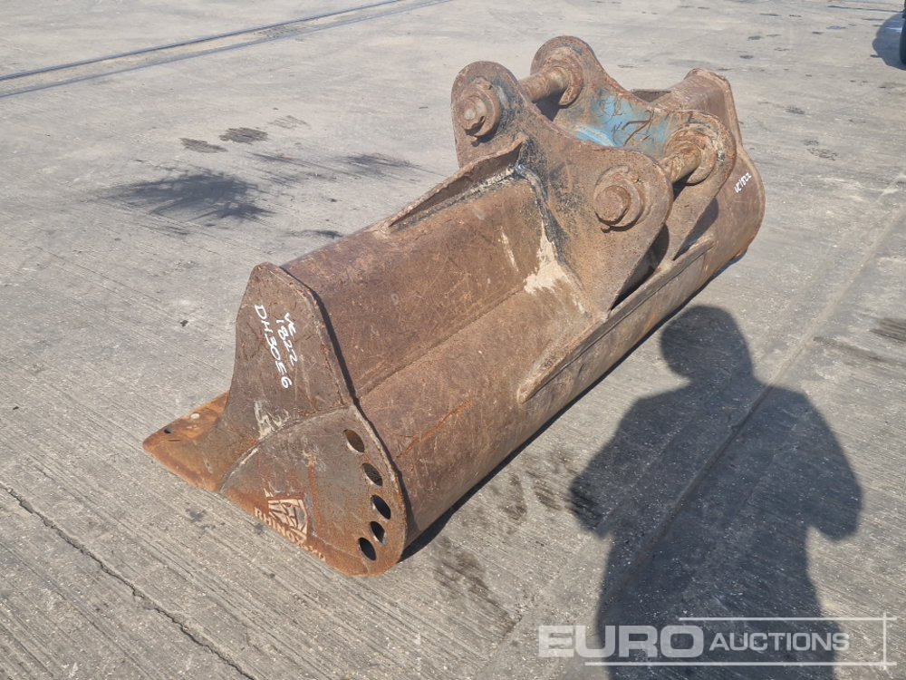 Rhinox 74" Ditching Bucket 65mm Pin to suit 13 Ton Excavator - Kanál: 3 kép. Rhinox 74" Ditching Bucket 65mm Pin to suit 13 Ton Excavator - Kanál: 3 kép.