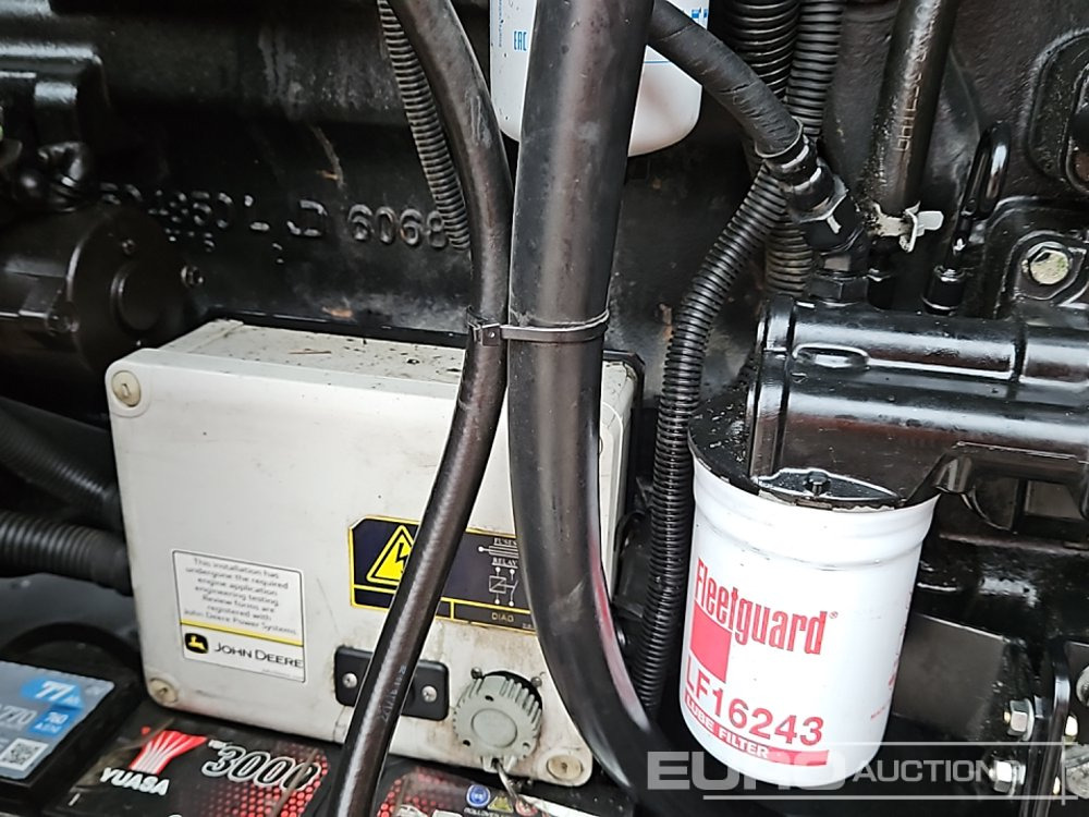 Áramfejlesztő SDMO R165: 27 kép.