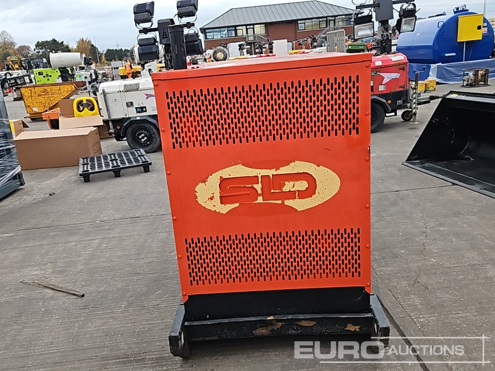 SLD 6" Water Pump, Perkins Engine - Vízszivattyú: 4 kép. SLD 6" Water Pump, Perkins Engine - Vízszivattyú: 4 kép.