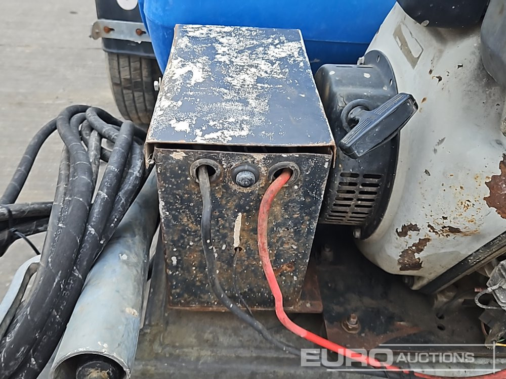 Magasnyomású mosó Single Axle Plastic Water Bowser, Yanmar Pressure Washer: 18 kép.