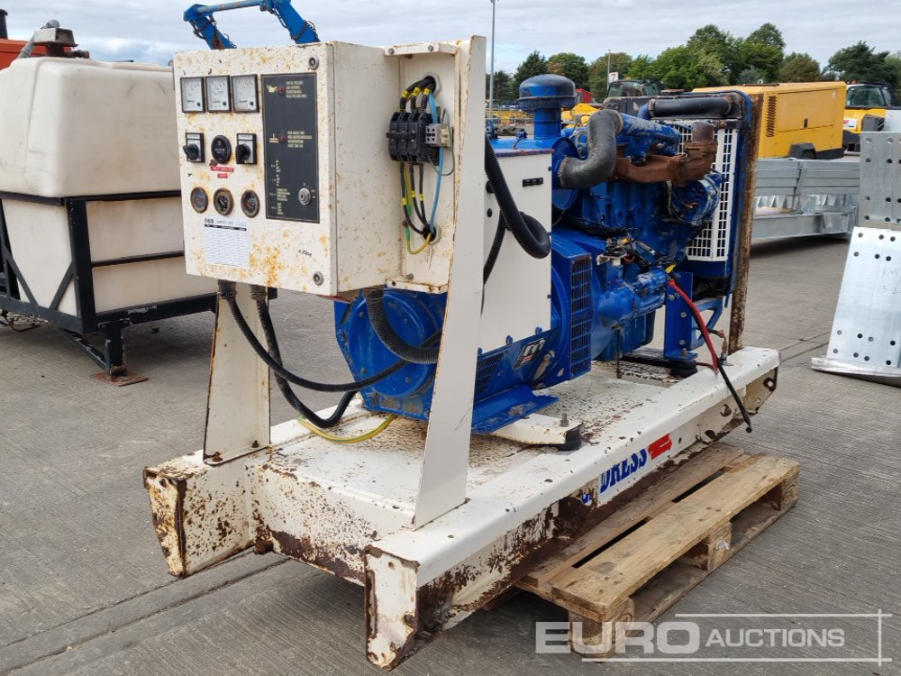 Stamford 40kVA Generator, Perkins Engine - Áramfejlesztő: 1 kép. Stamford 40kVA Generator, Perkins Engine - Áramfejlesztő: 1 kép.
