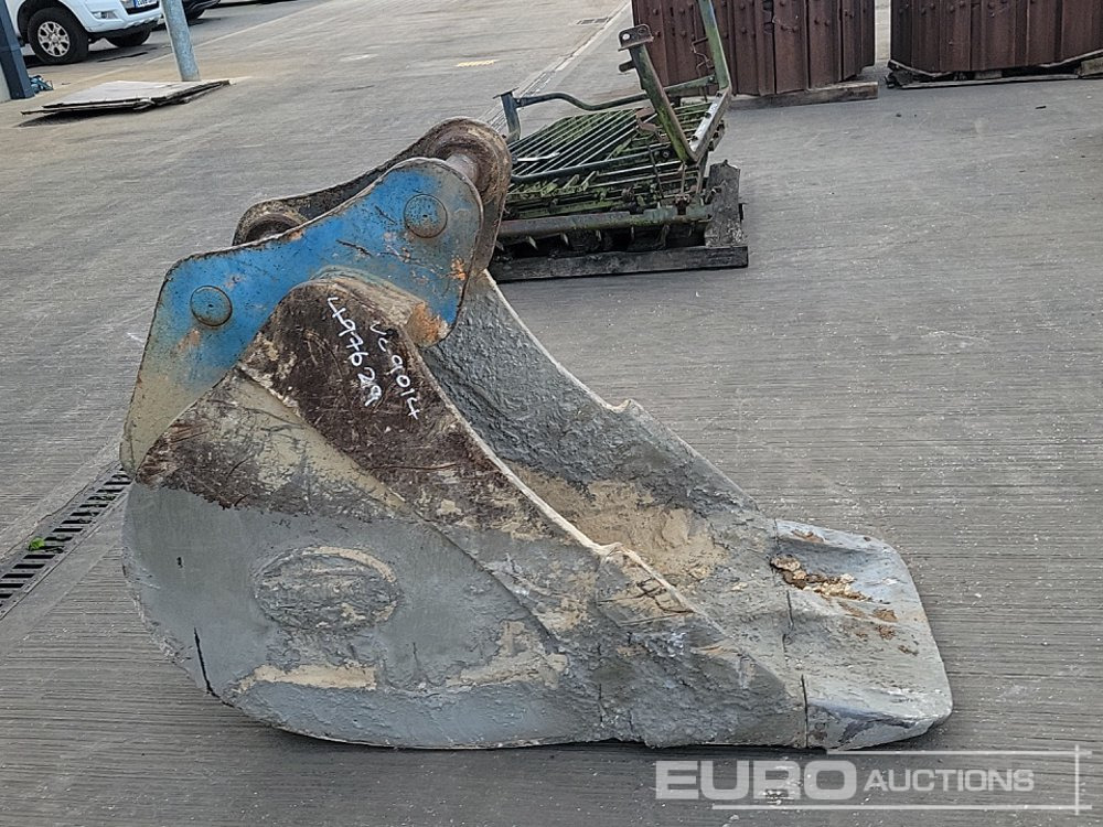 Strickland 24" Digging Bucket 65mm Pin to suit 13 Ton Excavator - Kanál: 2 kép. Strickland 24" Digging Bucket 65mm Pin to suit 13 Ton Excavator - Kanál: 2 kép.