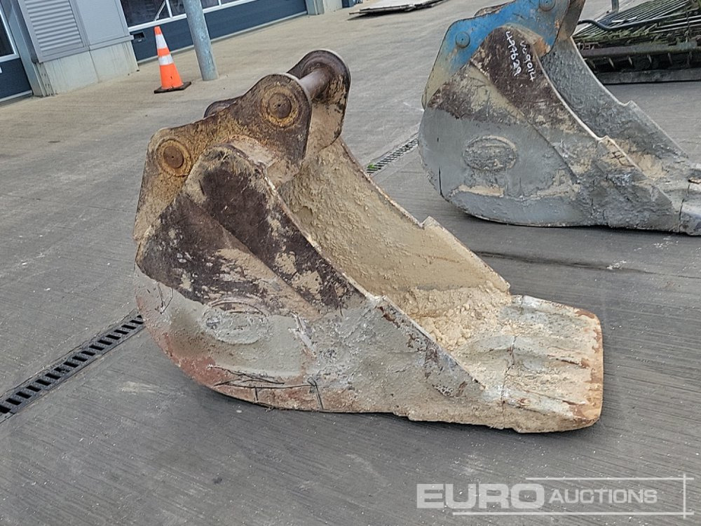 Strickland 24" Digging Bucket 65mm Pin to suit 13 Ton Excavator - Kanál: 4 kép. Strickland 24" Digging Bucket 65mm Pin to suit 13 Ton Excavator - Kanál: 4 kép.