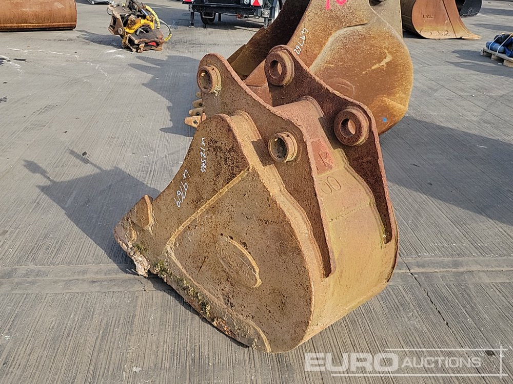 Strickland 24" Digging Bucket 65mm Pin to suit 13 Ton Excavator - Kanál: 3 kép. Strickland 24" Digging Bucket 65mm Pin to suit 13 Ton Excavator - Kanál: 3 kép.