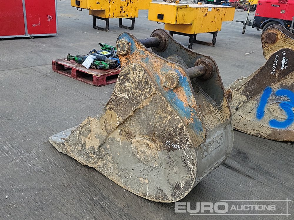 Strickland 24" Digging Bucket 65mm Pin to suit 13 Ton Excavator - Kanál: 5 kép. Strickland 24" Digging Bucket 65mm Pin to suit 13 Ton Excavator - Kanál: 5 kép.
