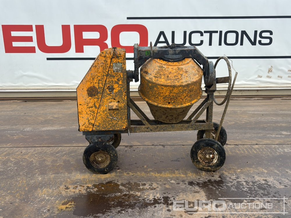 Terex Diesel Mixer, Yanmar Electric Start Engine - Betonkeverő: 2 kép. Terex Diesel Mixer, Yanmar Electric Start Engine - Betonkeverő: 2 kép.