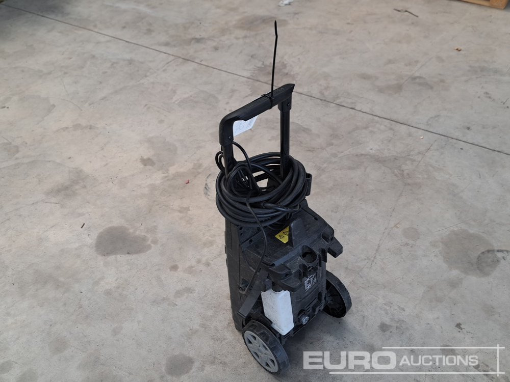 Titan TTB1800PRW High Pressure Washer - Magasnyomású mosó: 3 kép. Titan TTB1800PRW High Pressure Washer - Magasnyomású mosó: 3 kép.