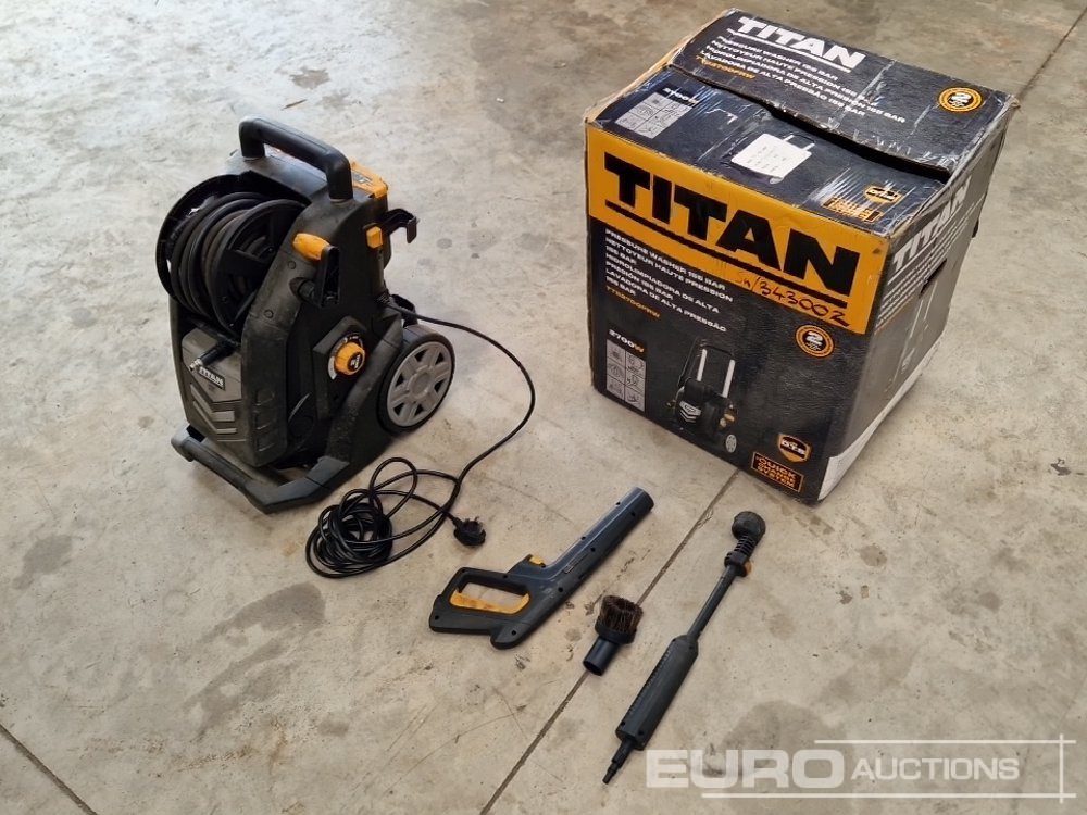 Titan TTB2700PRW High Pressure Washer - Magasnyomású mosó: 3 kép. Titan TTB2700PRW High Pressure Washer - Magasnyomású mosó: 3 kép.