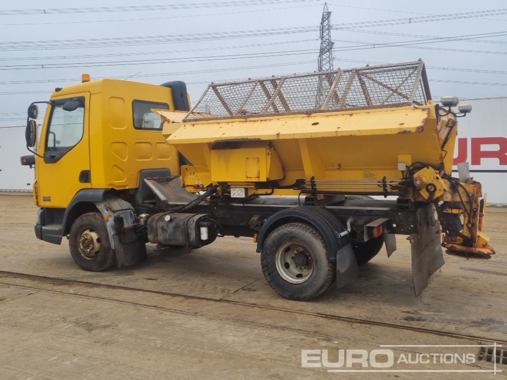 2003 DAF LF45.150 - Többcélú/ Speciális jármű: 3 kép. 2003 DAF LF45.150 - Többcélú/ Speciális jármű: 3 kép.