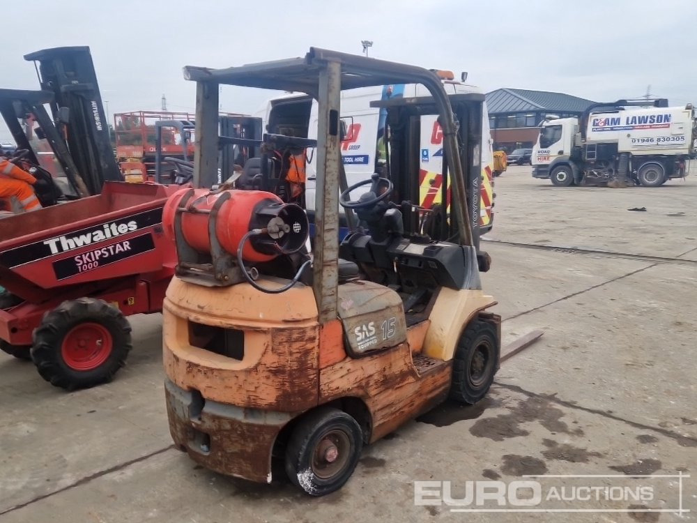 Toyota 42-7FGF15 - Gázüzemű targonca: 5 kép. Toyota 42-7FGF15 - Gázüzemű targonca: 5 kép.