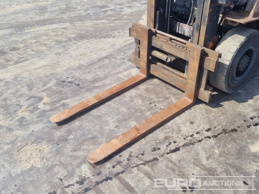 Villás targonca Toyota Diesel Forklift, 2 Stage Mast, Side Shift, Forks: 16 kép.