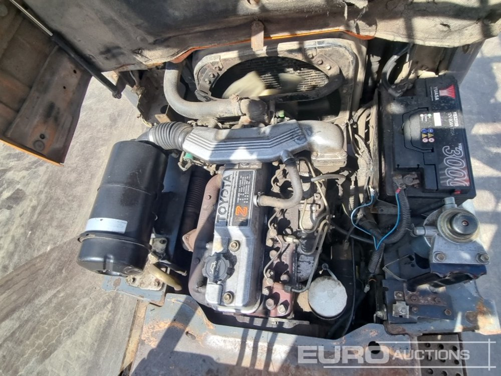 Villás targonca Toyota Diesel Forklift, 2 Stage Mast, Side Shift, Forks: 22 kép.