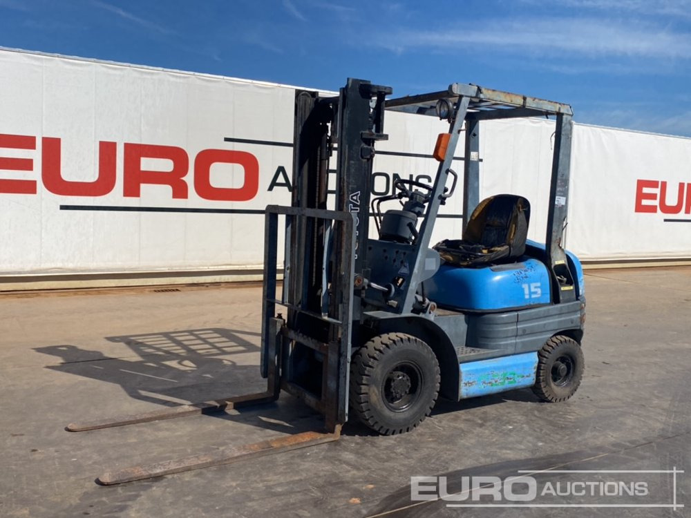 Toyota FG15 Petrol Forklift, 2 Stage Mast - Villás targonca: 1 kép. Toyota FG15 Petrol Forklift, 2 Stage Mast - Villás targonca: 1 kép.