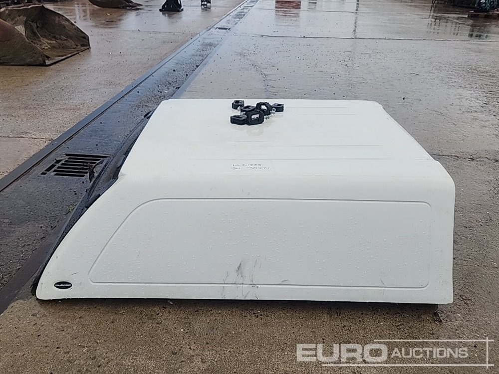 Truckman Canopy to suit 2018 L200 - Építőipari berendezések: 2 kép. Truckman Canopy to suit 2018 L200 - Építőipari berendezések: 2 kép.