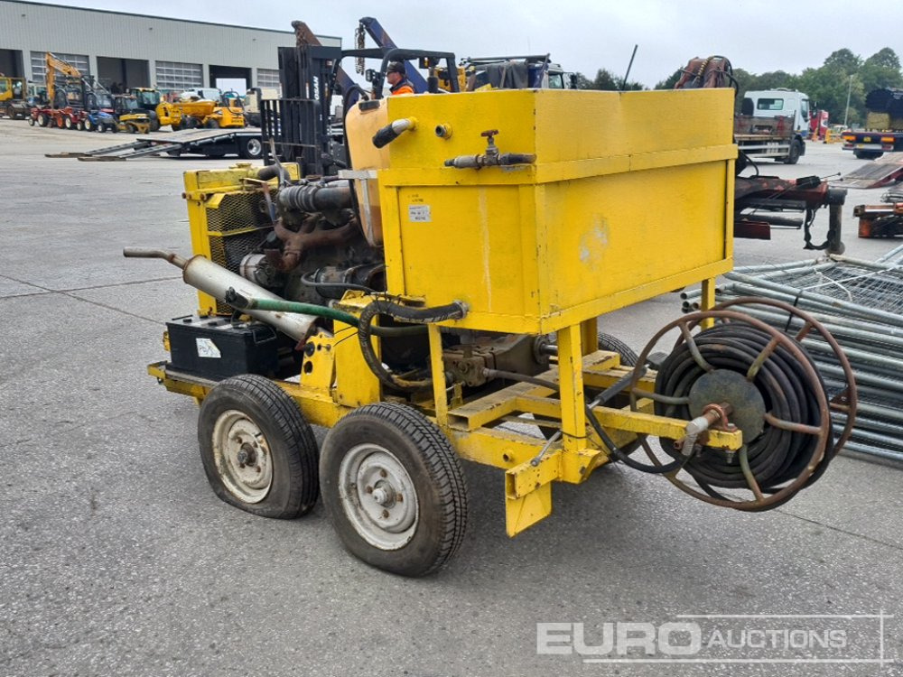 Twin Axle Pressure Washer, Ford Engine - Magasnyomású mosó: 3 kép. Twin Axle Pressure Washer, Ford Engine - Magasnyomású mosó: 3 kép.