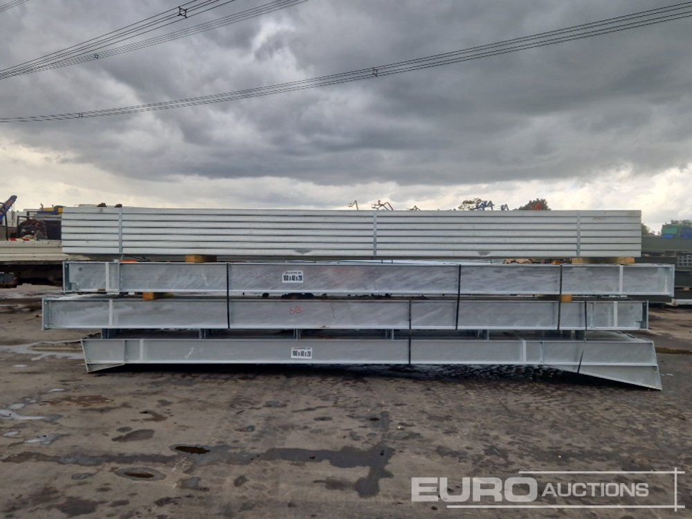 Unused 100 x 40 x 20 Galvanised Steel Frame Building - Konténerház: 2 kép. Unused 100 x 40 x 20 Galvanised Steel Frame Building - Konténerház: 2 kép.