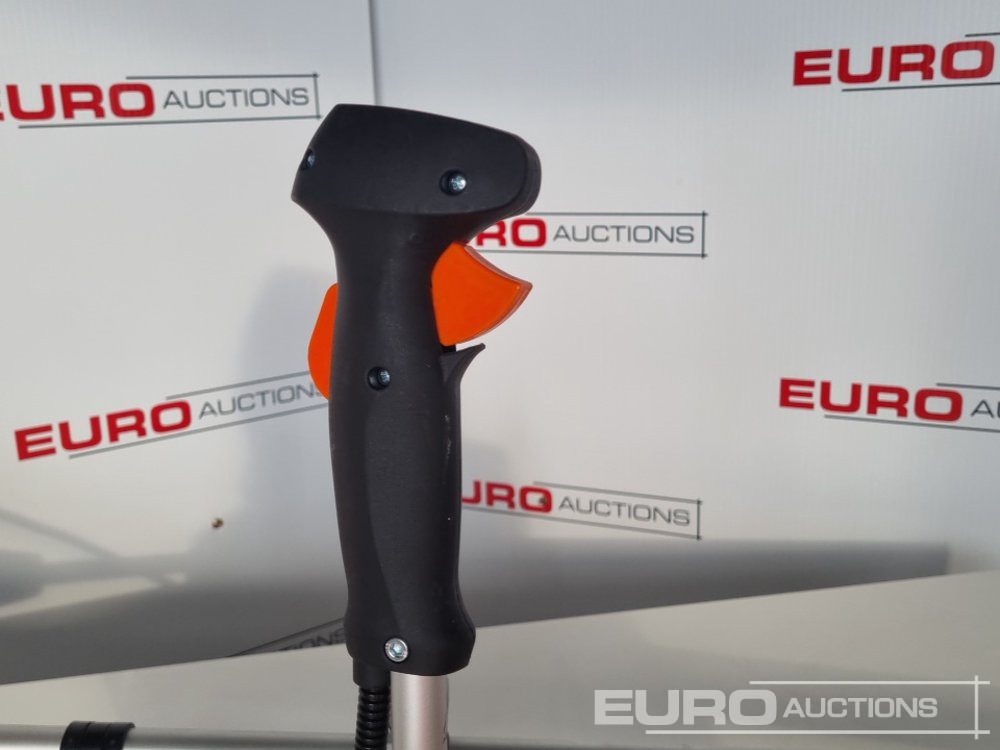 Unused 2024 Boss CG430Y-2 - Garázs felszerelés: 4 kép. Unused 2024 Boss CG430Y-2 - Garázs felszerelés: 4 kép.