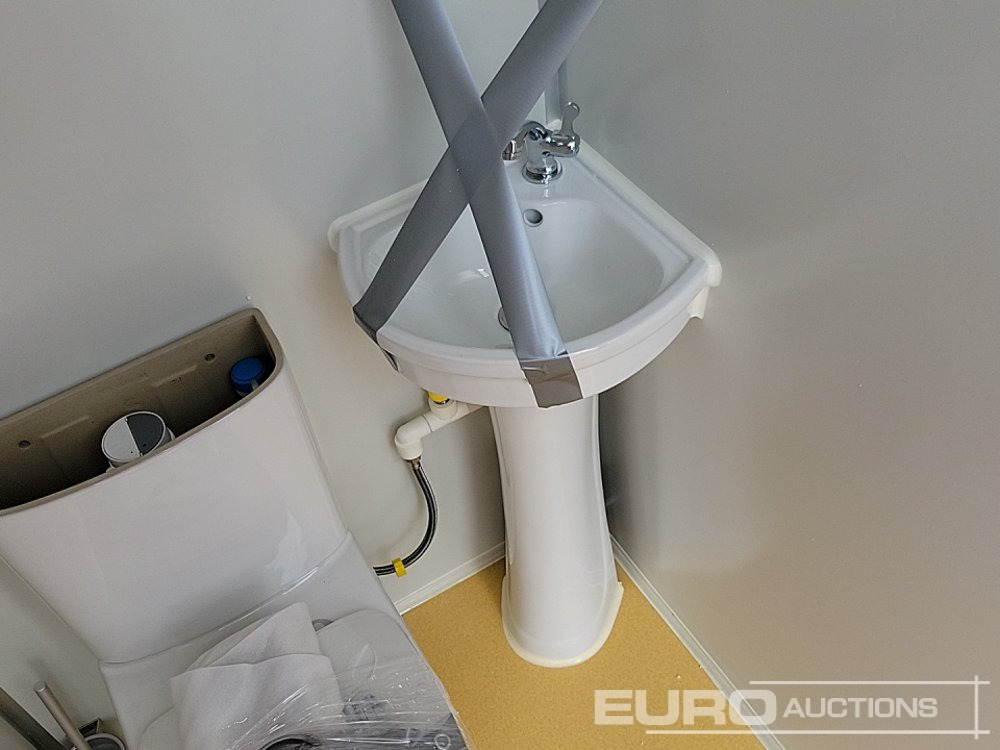 Tengeri konténer Unused 2025 220V Portable Double Toilets (Cannot Be Reconsigned): 22 kép.