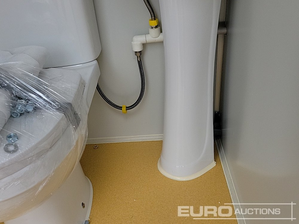 Tengeri konténer Unused 2025 220V Portable Double Toilets (Cannot Be Reconsigned): 24 kép.