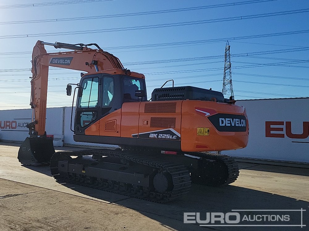 Unused 2025 Develon DX225LC-7M - Lánctalpas kotró: 3 kép. Unused 2025 Develon DX225LC-7M - Lánctalpas kotró: 3 kép.