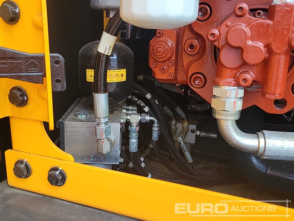 Lánctalpas kotró Unused 2025 Hyundai HX140A L: 40 kép.