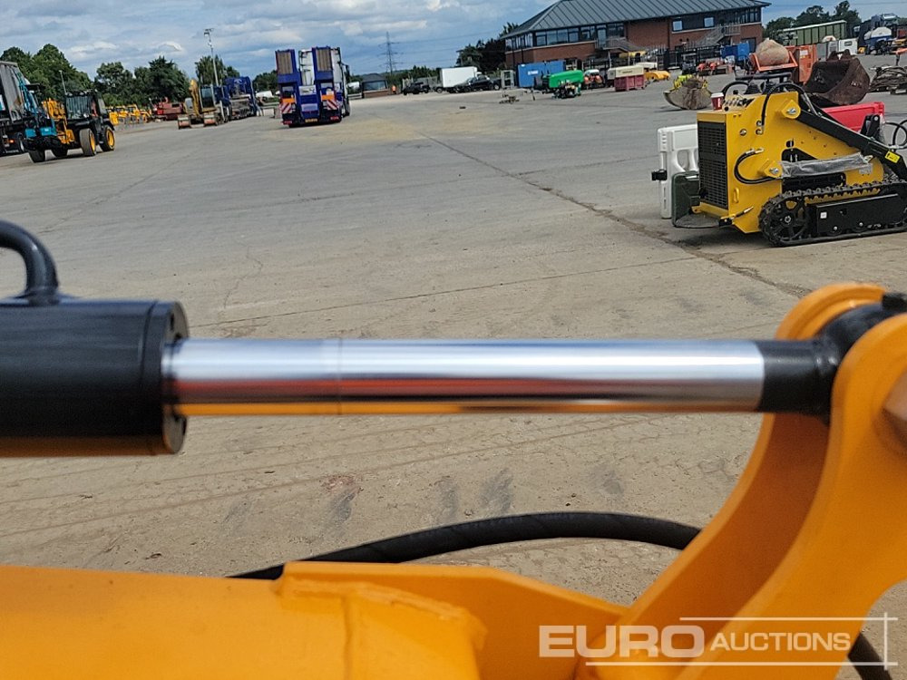 Minikotró Unused 2025 JPC HT12: 24 kép.