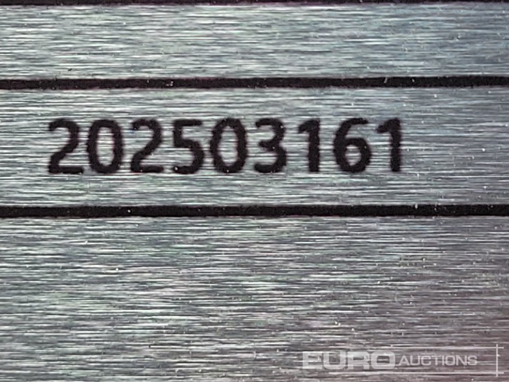 Minikotró Unused 2025 JPC HT12: 37 kép.