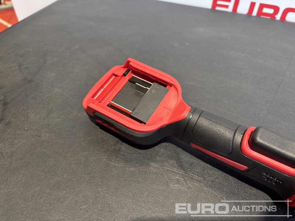 Garázs felszerelés Unused Boss Beswell CIW-212A: 7 kép. Garázs felszerelés Unused Boss Beswell CIW-212A: 7 kép.