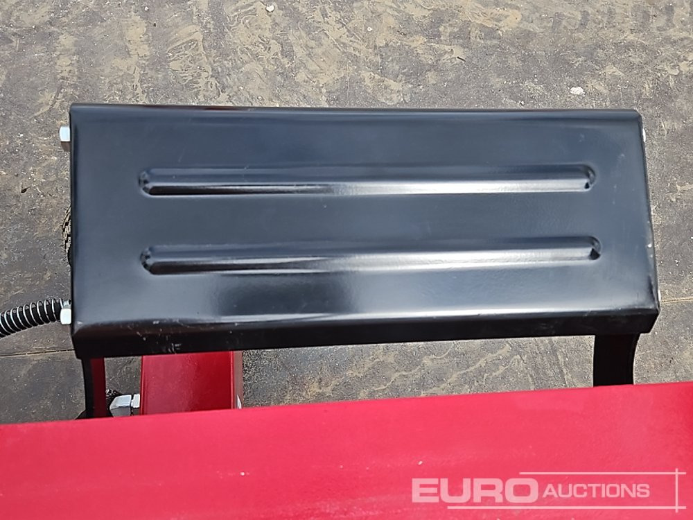 Garázs felszerelés Unused Boss HVG27T: 40 kép. Garázs felszerelés Unused Boss HVG27T: 40 kép.