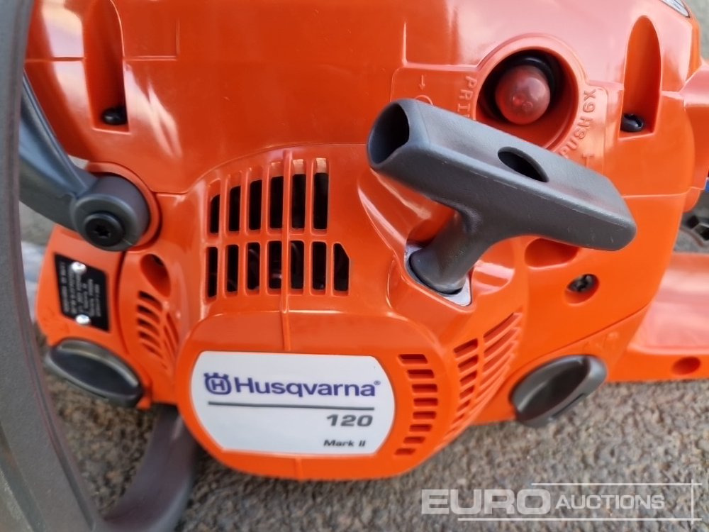 Garázs felszerelés Unused Husqvarna 120 Mark II 14" Petrol Chain Saw: 16 kép.