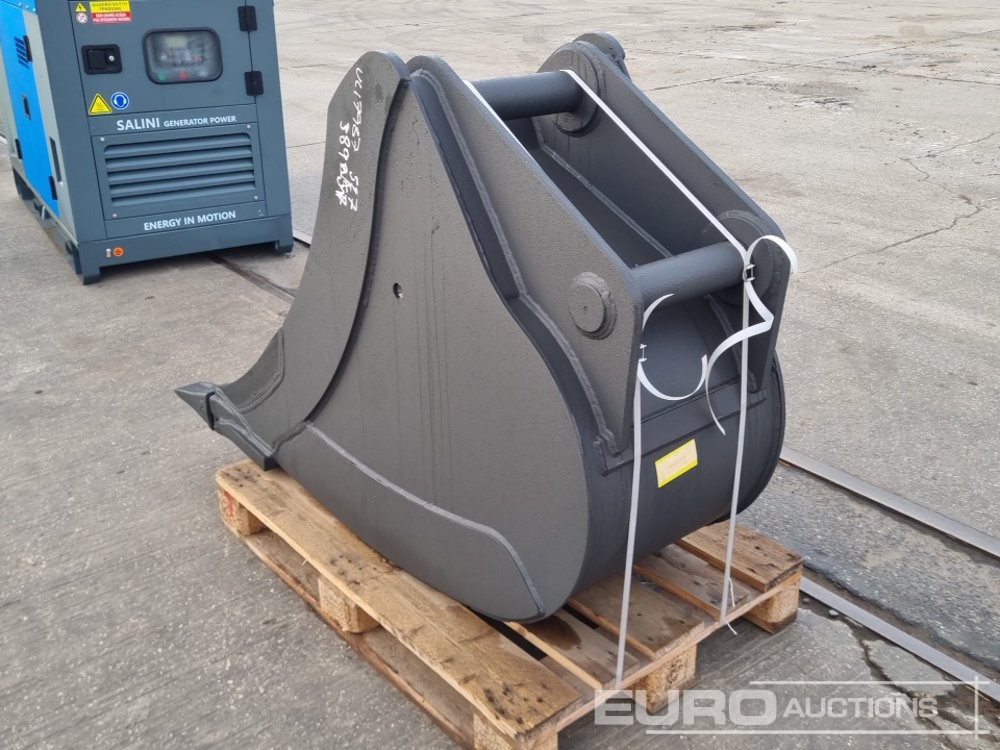 Unused Miller 24" Scoop Bucket 80mm Pin to suit 20 Ton Excavator - Kanál: 3 kép. Unused Miller 24" Scoop Bucket 80mm Pin to suit 20 Ton Excavator - Kanál: 3 kép.