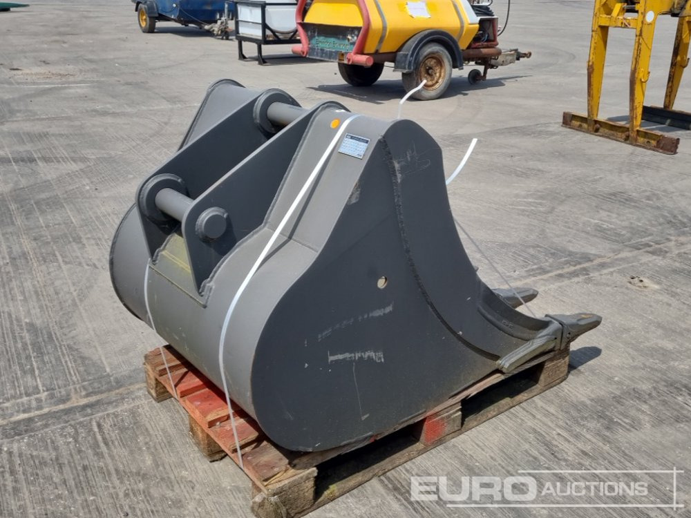 Unused Miller 36" Scoop Bucket 65mm Pin to suit 13 Ton Excavator - Kanál: 5 kép. Unused Miller 36" Scoop Bucket 65mm Pin to suit 13 Ton Excavator - Kanál: 5 kép.
