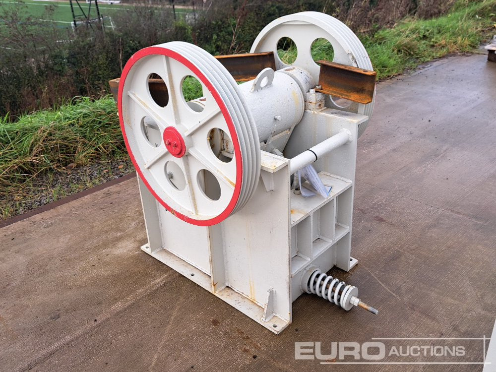 Unused SKLP SK-PSJ220 - Törőgép: 2 kép. Unused SKLP SK-PSJ220 - Törőgép: 2 kép.