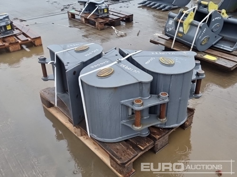 Unused Strickland 18", 18", 18" Digging Bucket 35mm Pin to suit Mini Excavator - Kanál: 1 kép. Unused Strickland 18", 18", 18" Digging Bucket 35mm Pin to suit Mini Excavator - Kanál: 1 kép.