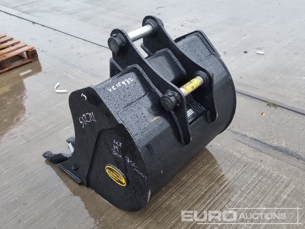 Unused Strickland 30" Digging Bucket 45mm Pin to suit 4-6 Ton Excavator - Kanál: 3 kép. Unused Strickland 30" Digging Bucket 45mm Pin to suit 4-6 Ton Excavator - Kanál: 3 kép.