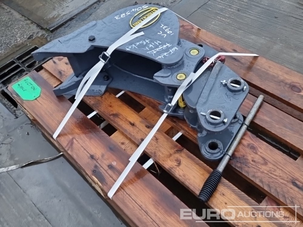 Unused Strickland Manual QH, 9" Digging Bucket 30mm Pin to suit Mini Excavator - Kanál: 1 kép. Unused Strickland Manual QH, 9" Digging Bucket 30mm Pin to suit Mini Excavator - Kanál: 1 kép.