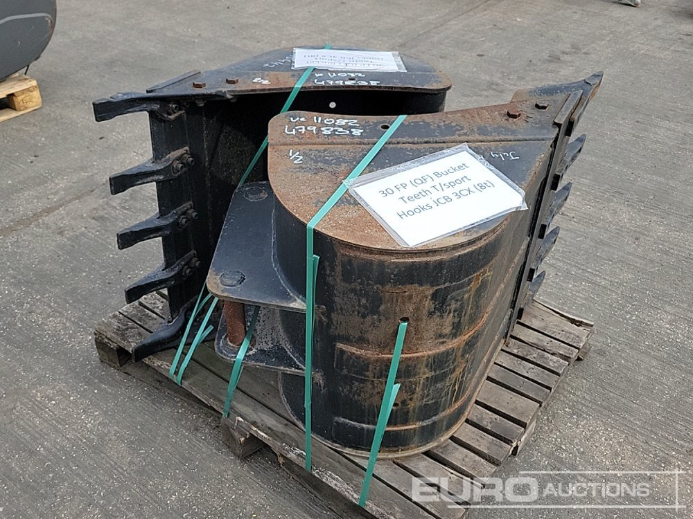 Volvo 30", 30" Digging Bucket 45mm Pin to suit 4-6 Ton Excavator - Kanál: 1 kép. Volvo 30", 30" Digging Bucket 45mm Pin to suit 4-6 Ton Excavator - Kanál: 1 kép.