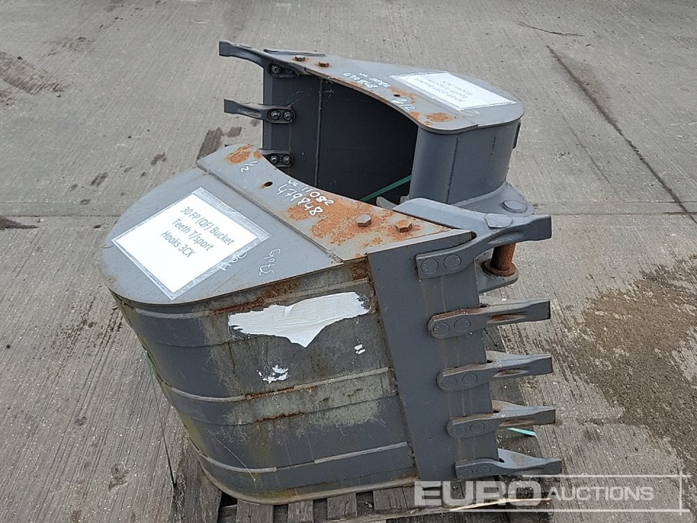 Volvo 30", 30" Digging Bucket 45mm Pin to suit 4-6 Ton Excavator - Kanál: 2 kép. Volvo 30", 30" Digging Bucket 45mm Pin to suit 4-6 Ton Excavator - Kanál: 2 kép.