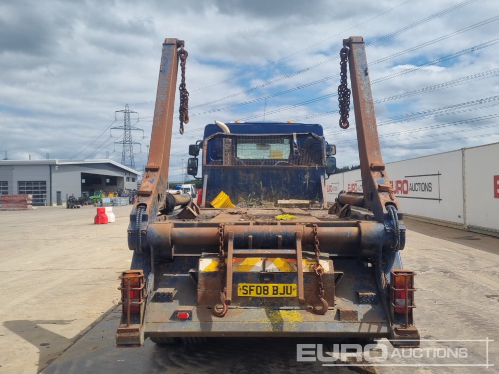 Volvo 4x2 Skip Loader Lorry, Extendable Arms, Manual Gearbox (Reg. Docs. & Plating Certificate Available) - Konténerszállító: 4 kép. Volvo 4x2 Skip Loader Lorry, Extendable Arms, Manual Gearbox (Reg. Docs. & Plating Certificate Available) - Konténerszállító: 4 kép.