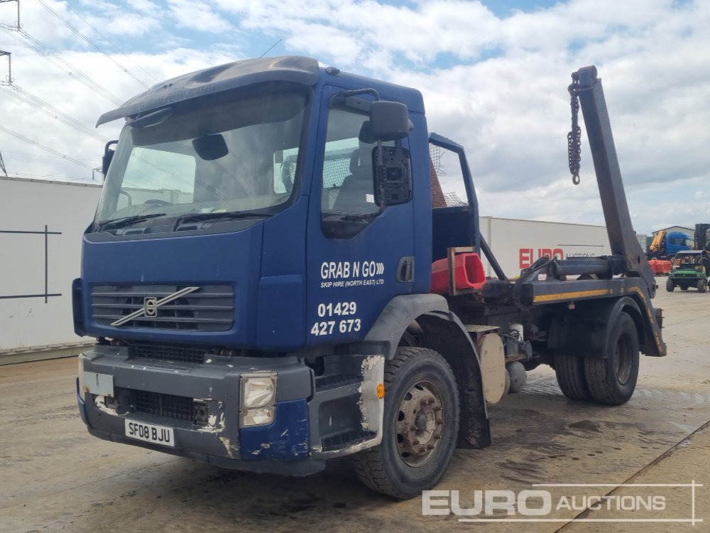 Volvo 4x2 Skip Loader Lorry, Extendable Arms, Manual Gearbox (Reg. Docs. & Plating Certificate Available) - Konténerszállító: 1 kép. Volvo 4x2 Skip Loader Lorry, Extendable Arms, Manual Gearbox (Reg. Docs. & Plating Certificate Available) - Konténerszállító: 1 kép.