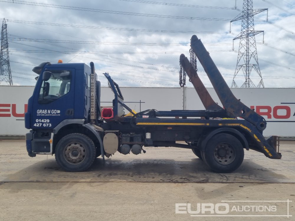 Volvo 4x2 Skip Loader Lorry, Extendable Arms, Manual Gearbox (Reg. Docs. & Plating Certificate Available) - Konténerszállító: 2 kép. Volvo 4x2 Skip Loader Lorry, Extendable Arms, Manual Gearbox (Reg. Docs. & Plating Certificate Available) - Konténerszállító: 2 kép.