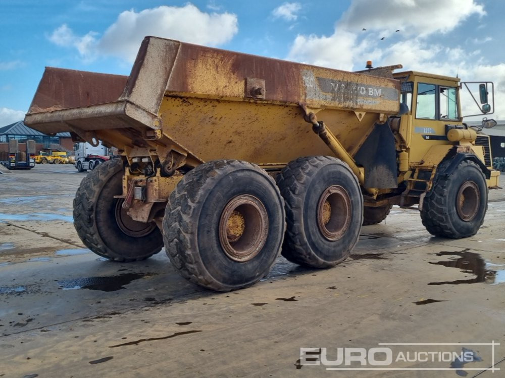 Volvo A25C - Csuklós dömper: 5 kép. Volvo A25C - Csuklós dömper: 5 kép.